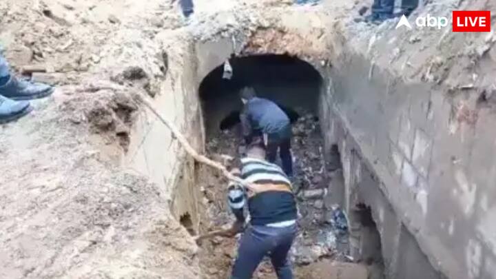 उत्तर प्रदेश का संभल इन दिनों लगातार मंदिर मिलने की वजहों से सुर्खियों में बना हुआ है. हालांकि, संभल में कई ऐतिहासिक धरोहरें भी मौजूद हैं, जिनमें ‘तोता-मैना की कब्र’ और ‘बाबरी का कुआं’ शामिल है. ये ऐतिहासिक धरोहरें इस शहर के इतिहास को बयां कर रही हैं.