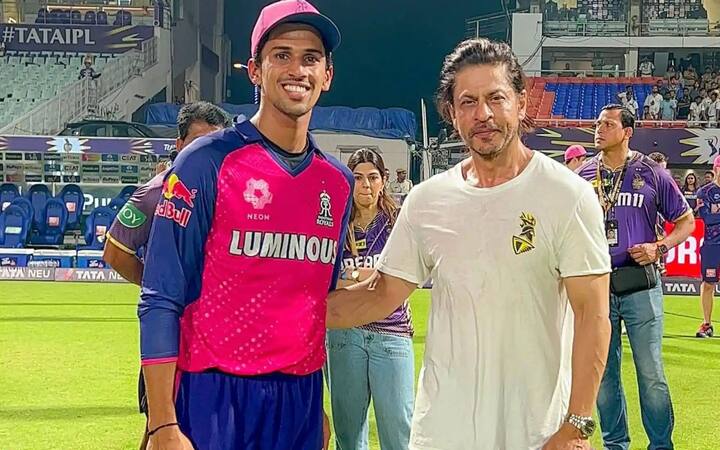 तनुष कोटियनला कदाचित आयपीएल 2025 मेगा लिलावात खरेदीदार मिळाला नाही, परंतु कोटियन आयपीएलमध्ये राजस्थान रॉयल्सकडून खेळला आहे. आयपीएल 2024 मध्ये तो राजस्थान रॉयल्स संघाचा भाग होता. संपूर्ण मोसमात त्याला एकच सामना खेळण्याची संधी मिळाली, ज्यामध्ये कोटियनने 24 धावा केल्या.