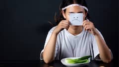 Not Eating Enough: জানান দেয় ত্বক, চুলও, পর্যাপ্ত আহার যে হচ্ছে না, বুঝুন এই লক্ষণগুলি দেখে...