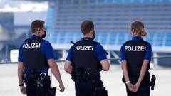 यह देश अपने देश के पुलिसवालों को दे रहा 45 लाख रुपये की सैलरी, आखिर क्या है वजह