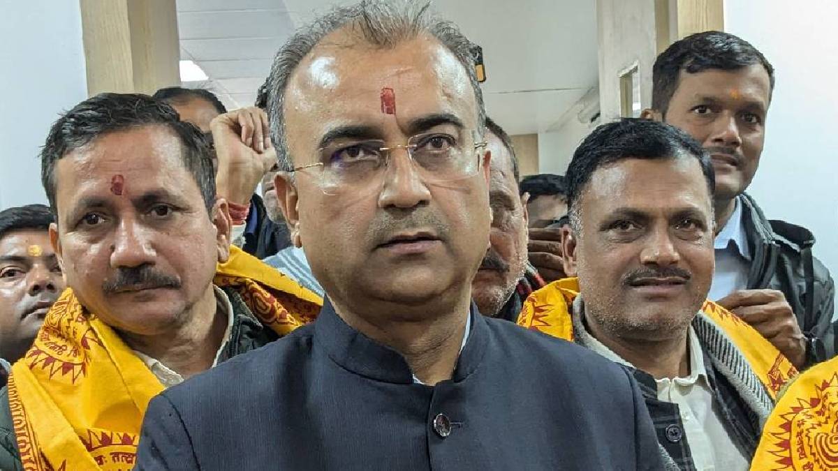 ‘CMO बीजेपी चला रही’, तेजस्वी यादव के तंज पर नितिन नवीन और मंगल पांडेय का करारा जवाब