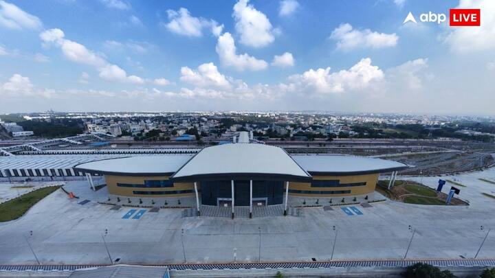 रेलवे अधिकारी संतोष के मुताबिक इस नए स्टेशन का मुख्य उद्देश्य हैदराबाद के प्रमुख रेलवे स्टेशनों पर बढ़ रहे यात्री दबाव को कम करना है. ये स्टेशन यात्रियों को बेहतर सेवाएं और एडवांस सुविधाएं देने करने के लिए डिजाइन किया गया है.