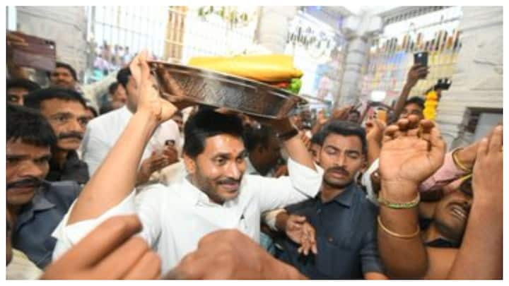 YS Jagan Tour In YSRC District: వైయస్సార్ జిల్లా లింగాల మండలం తాతిరెడ్డిపల్లి రామాలయాన్ని ప్రారంభించారు  వైసీపీ అధినేత జగన్ మోహన్ రెడ్డి