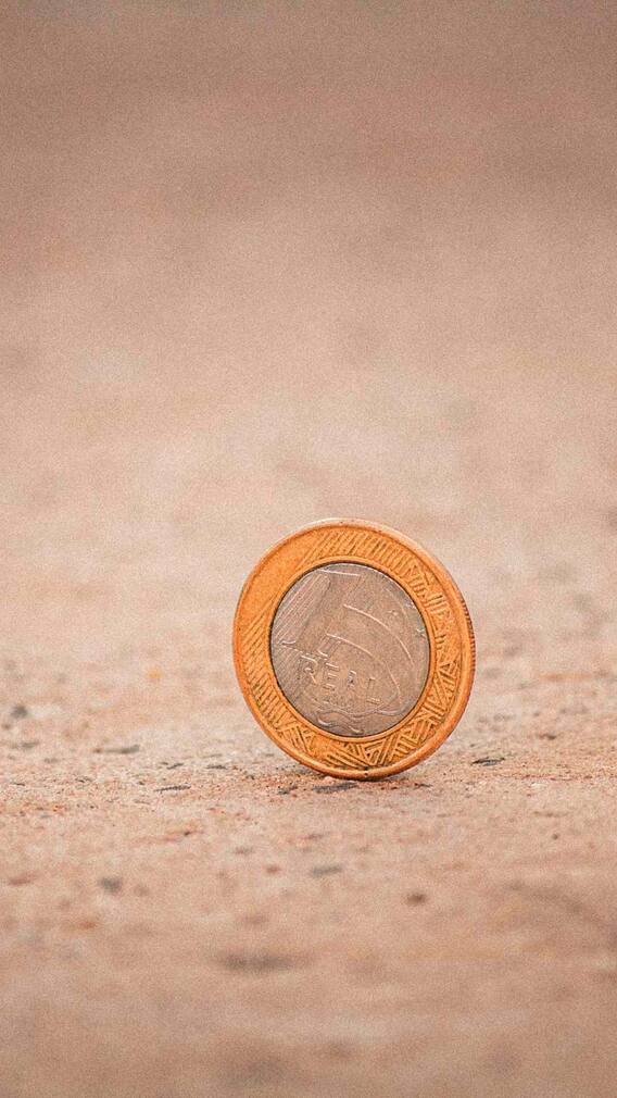 अफगानिस्‍तानी करेंसी के सामने इंडियन और पाकिस्तानी रुपया फेल