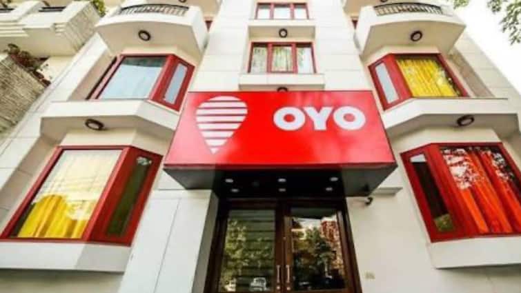 oyo-changes-check-in-policy-now-unmarried-couples-no-longer-welcome-without-valid-proof OYO Rule: હવે અપરિણીત યુગલો Oyo હોટલમાં નહીં કરી શકે ચેક-ઈન, આ શહેરમાંથી શરૂ થઈ નવી પોલિસી