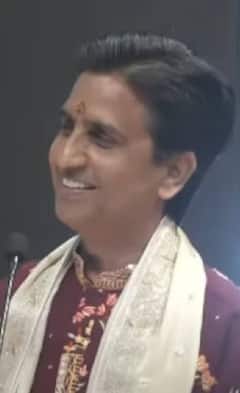 Kumar Vishwas Viral Speech : Yogi के सामने Pm Modi पर ऐसा क्या बोले Kumar Vishwas | ABP NEWS SHORTS