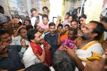 అధికారంలో ఉన్నప్పుడు ఈ రామాలయానికి జగన్ రూ.34లక్షలు విడుదల చేశారు.