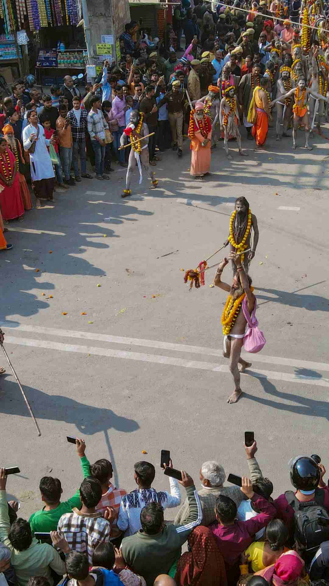 श्रद्धालुओं की सुविधा के लिए आईआरसीटीसी ने शानदार और लग्जरी टेंट तैयार किया है