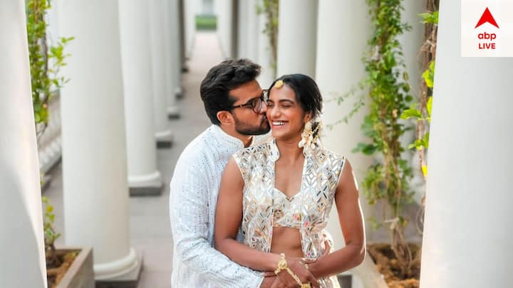 PV Sindhu And Venkat Datta: সিন্ধু ব্যাডমিন্টনে ভারতের এক নম্বর আইকন। রিওর পর প্যারিস অলিম্পিক্সে পদক জিতেছেন। রাজস্থানের উদয়পুরে রিসেপশনের আয়োজন করা হয়েছিল।