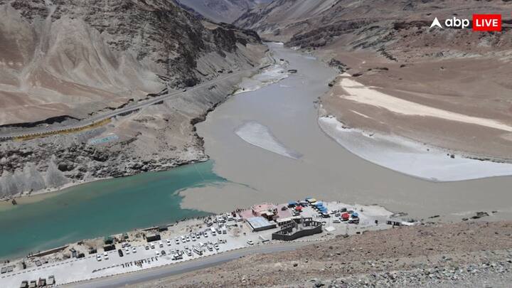 इतना ही नहीं भारत में एक जगह ऐसी भी है, जहां पर दो-तीन नहीं बल्कि पांच नदियों का संगम होता है. बता दें कि इस स्थान को पचनद के नाम से जाना जाता है, जो जालौन और इटावा की सीमा पर स्थित है.