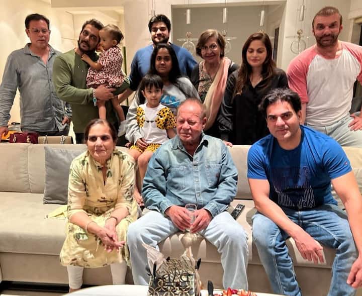 Salman Khan has many priceless things. He has a luxurious apartment in Bandra According to a report by DNA, Bollywood superstar Salman Khan's sea facing triplex apartment is reportedly worth Rs 100 crore.