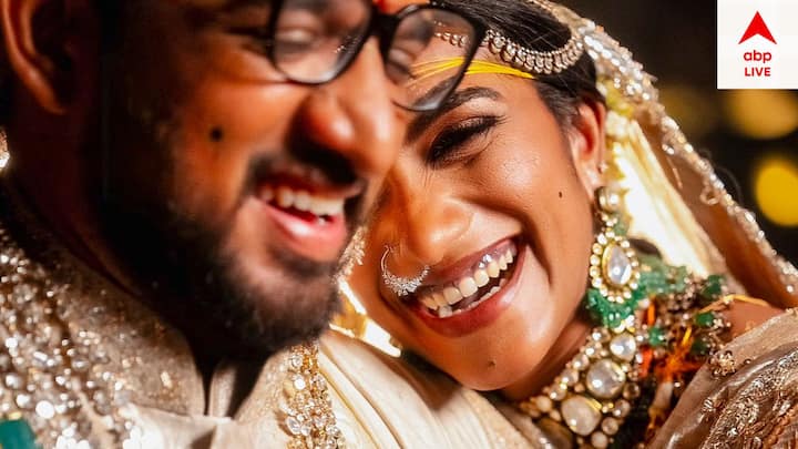 পিভি সিন্ধু বিয়ের পিঁড়িতে বসেছেন কিছুদিন আগেই। দীর্ঘদিনের বন্ধু ভেঙ্কট দত্তর সঙ্গে বিবাহ বন্ধনে আবদ্ধ হয়েছেন তিনি।