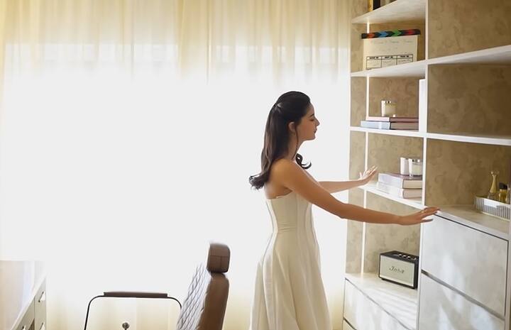 अनन्या पांडे सध्या बॉलिवुडमधील आघाडीच्या अभिनेत्रींपैकी एक आहे.