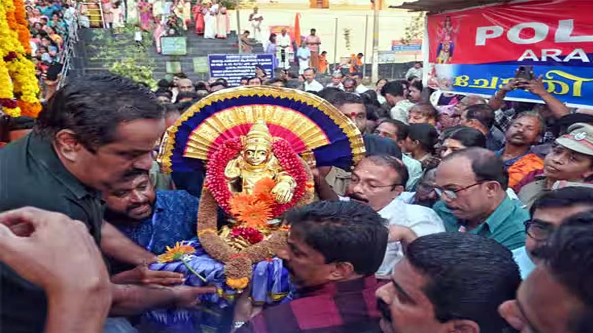 Sabarimalai Temple : சபரிமலையில்ஆண்டு மண்டல பூஜை .. 41 நாள்களில் சுமாா் 32.5 லட்சம் பக்தா்கள் சாமி தரிசனம்