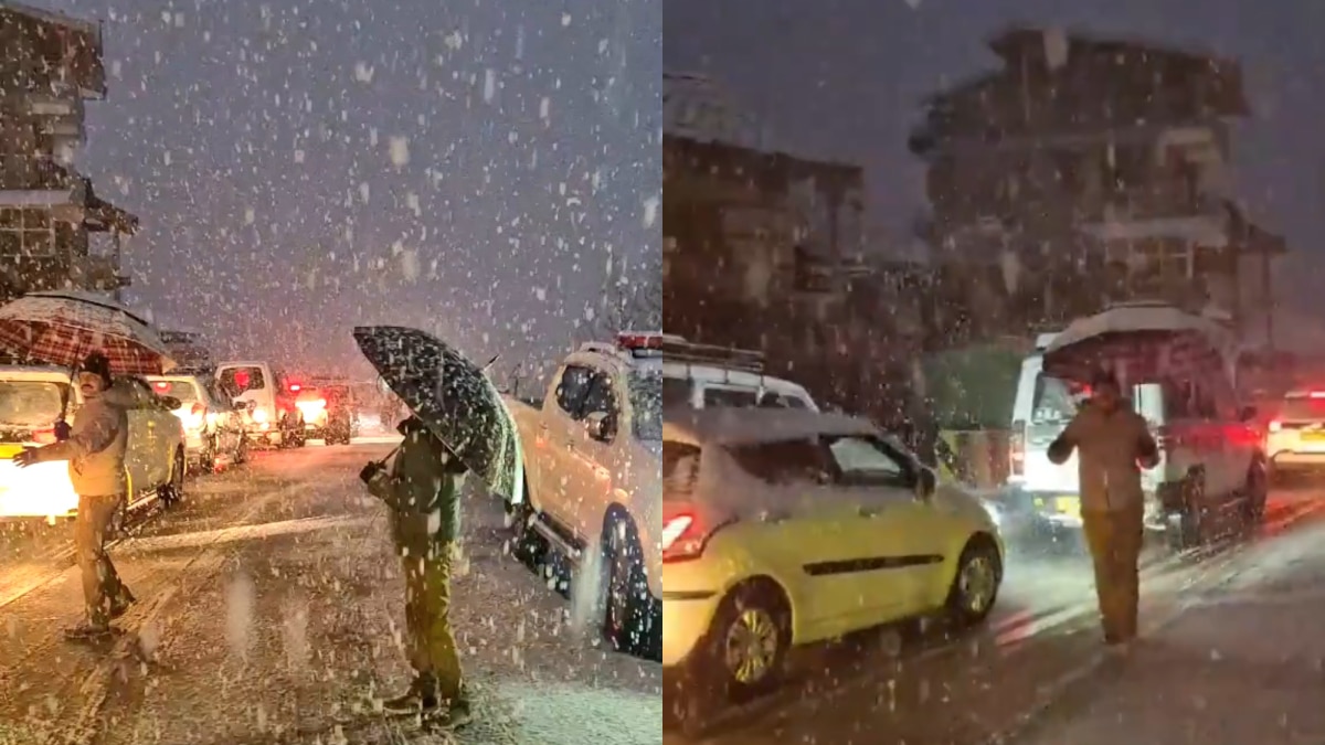 Snowfall: मनाली में भारी बर्फबारी के बीच फंसी सैकड़ों गाड़ियां, पुलिस ने लोगों के लिए जारी की एडवाइजरी