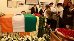 Gandhi Family Pays Last Tribute To Ex-PM Manmohan Singh. See Pics