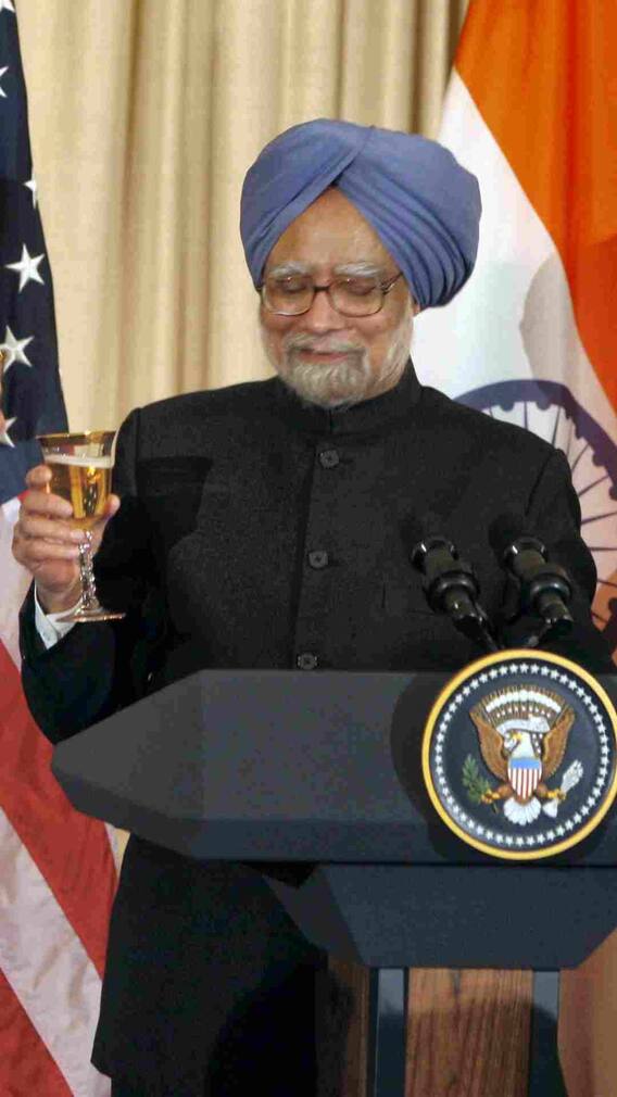 क्यों उर्दू में लिखा जाता था मनमोहन सिंह का भाषण?