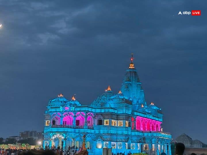 Every year lakhs of devotees come to Vrindavan on New Year. This year also a large number of devotees are expected to come. Devotees visit Banke Bihari Temple, Shri Garuda Govind Ji Temple, Dwarkadhish Temple, Nidhivan, Prame Temple, Banke Bihari Temple etc.
