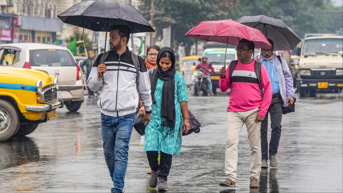 Bihar Weather: सावधान! बिहार में 2 दिन तक झमाझम बारिश के आसार, ठंड भी बढ़ेगी, IMD का अलर्ट जारी