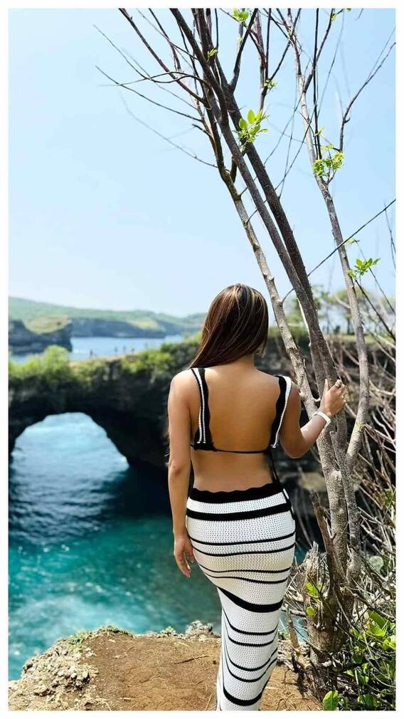 काफी ग्लैमरस हैं अनुपमा की नई राही, बिकिनी में लगती हैं कमाल