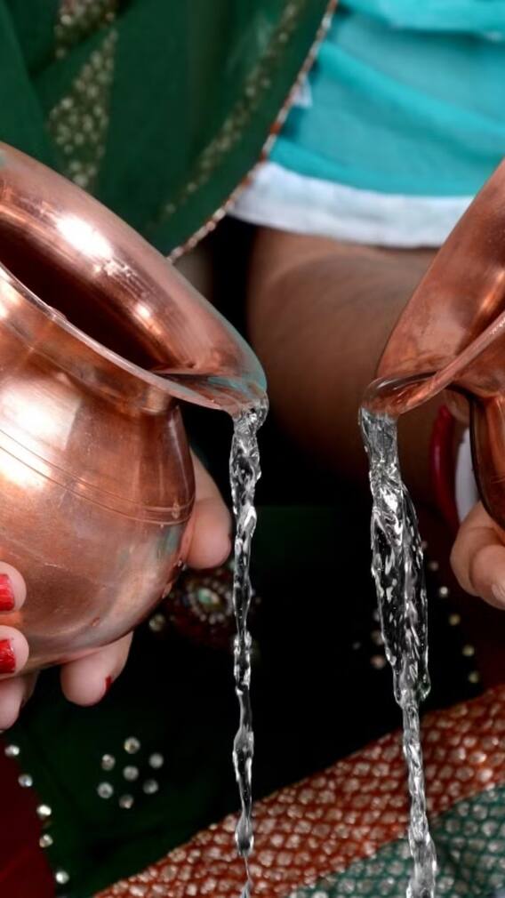 महाकुंभ से लौटते समय घर लाएं ये 4 शुभ चीजें