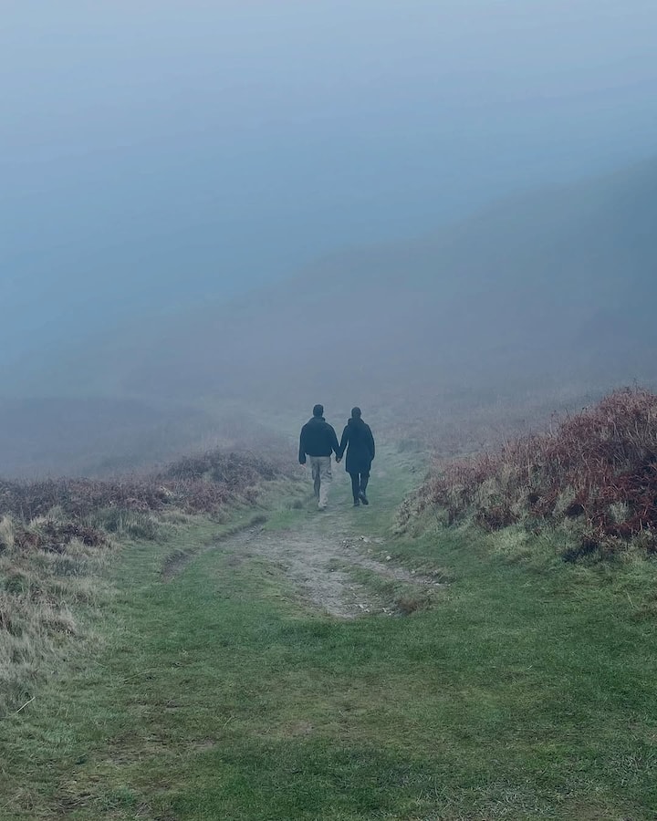 इस हॉलीडे से अब कई खूबसूरत तस्वीरें एक्ट्रेस ने अपने इंस्टाग्राम अकाउंट पर शेयर की हैं. जिसमें वो विक्की के अलावा अपनी फैमिली के साथ भी नजर आई.