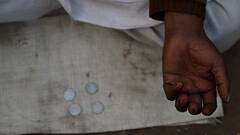 इंदौर का अनोखा भिखारी, आंध्र प्रदेश की ट्रेन में रिजर्वेशन करा कर आता था, एमपी में मांगता था भीख