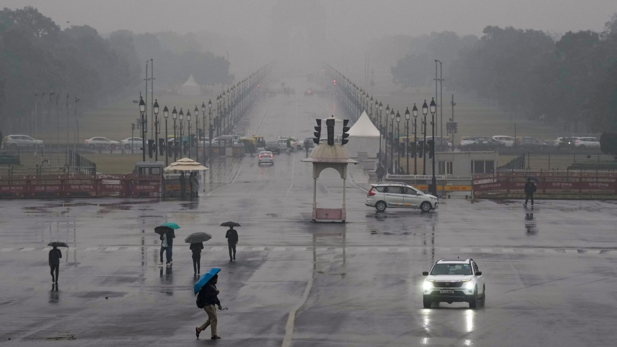 Rain Lashes Delhi As Temperature Drops To 11°C, Cold Wave Intensifies