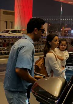 एयरपोर्ट पर फिर पैप्स संग फ्रेंडली हुई रणबीर-आलिया की बेटी राहा कपूर, पहले किया हैलो फिर दी फ्लाइंग किस