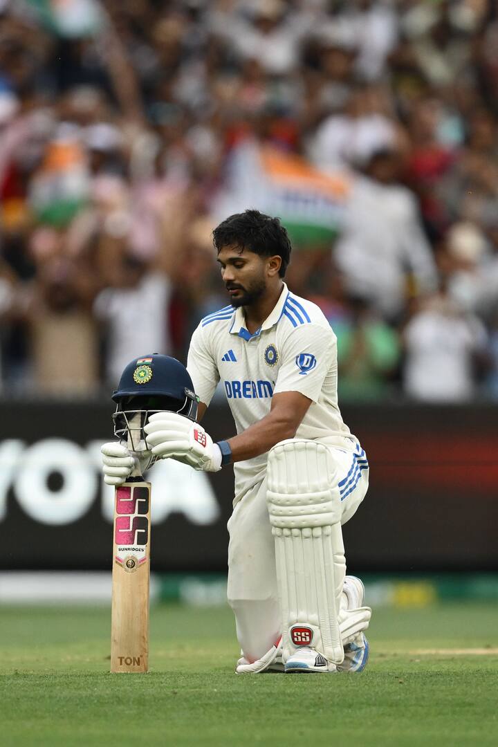 नितीश रेड्डी आता ऑस्ट्रेलियात शतक ठोकणारा तिसरा सर्वात तरुण भारतीय क्रिकेटपटू ठरला आहे. नितीशने वयाच्या 21 वर्षे 216 दिवसात ही कामगिरी केली आहे.