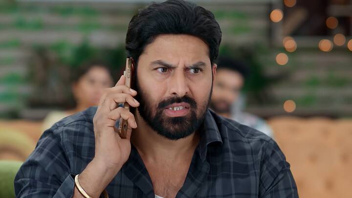 హాస్పిటల్ బిల్ క్లియర్ చేయలేదని సుభాష్ కి కాల్ వస్తుంది. ఇదే అవకాశంగా రుద్రాణి, ధాన్యలక్ష్మి నోటికి పనిచేస్తారు. కావ్య సైలెంట్ గా నిల్చుంటుంది..రాజ్ ఇదంతా చూస్తుంటాడు. అసలు విషయం బయటపడేలా ఉంది ఏదైనా చేయాలి అనుకుంటూ రాజ్ కిందకు వస్తూ నేను చెప్తాను అంటాడు