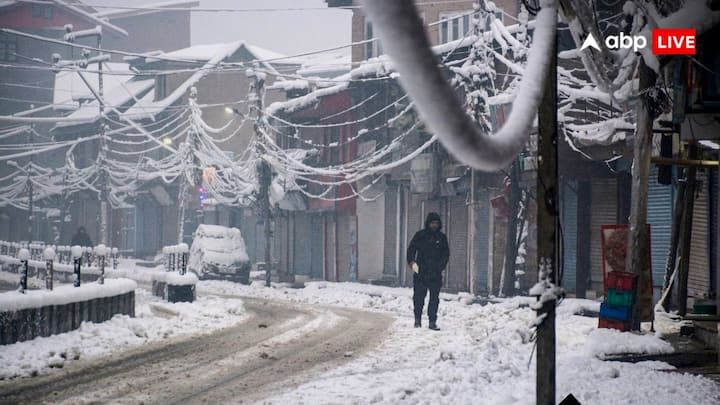 J&K Weather Update: भारत मौसम विज्ञान विभाग ने जम्मू-कश्मीर, हिमाचल प्रदेश, हरियाणा, उत्तराखंड समेत कई राज्यों में भारी शीतलहर का अलर्ट जारी किया है.