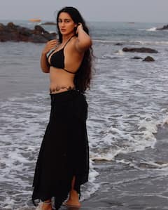 Megha Shukla Photo: દરિયા કિનારે મેઘા શુક્લાએ બતાવી મનમોહક અદાઓ, ફેન્સ થયા લટ્ટુ