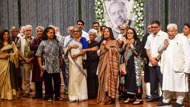 Shabana Azmi, Naseeruddin Shah Celebrate Shyam Benegal At His Memorial Meet