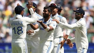 jasrpit bumrah picks up usman Khawaja on last delivery of 5th test against Australia