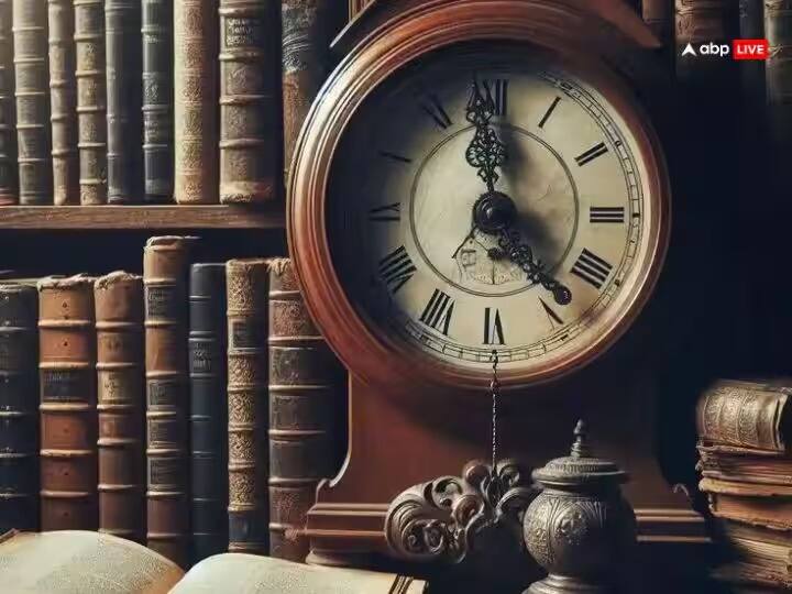 जर तुमच्या घरात बंद पडलेलं घड्याळ असेल तर ते लगेच दुरुस्त करुन घ्या. घड्याळाचा संबंध माणसाच्या नशिबाशी संबंधित आहे. वास्तूशास्त्रानुसार, बंद पडलेलं घड्याळ घरात ठेवल्याने घरात तणावाचं वातावरण निर्माण होतं.