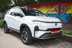 Safest SUVs: ਚੱਟਾਨ ਵਾਂਗ ਮਜ਼ਬੂਤ ਇਨ੍ਹਾਂ ਕਾਰਾਂ ਨੂੰ ਖਰੀਦਣ ਲਈ ਗਾਹਕਾਂ ਦੀ ਲੱਗੀ ਭੀੜ, ਕੀਮਤ ਸਿਰਫ 7.99 ਲੱਖ...