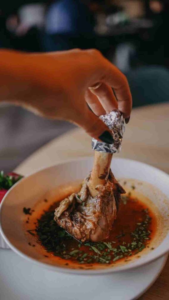 घर में कैसे बनाएं कश्मीरी स्टाइल मैथी मटन?