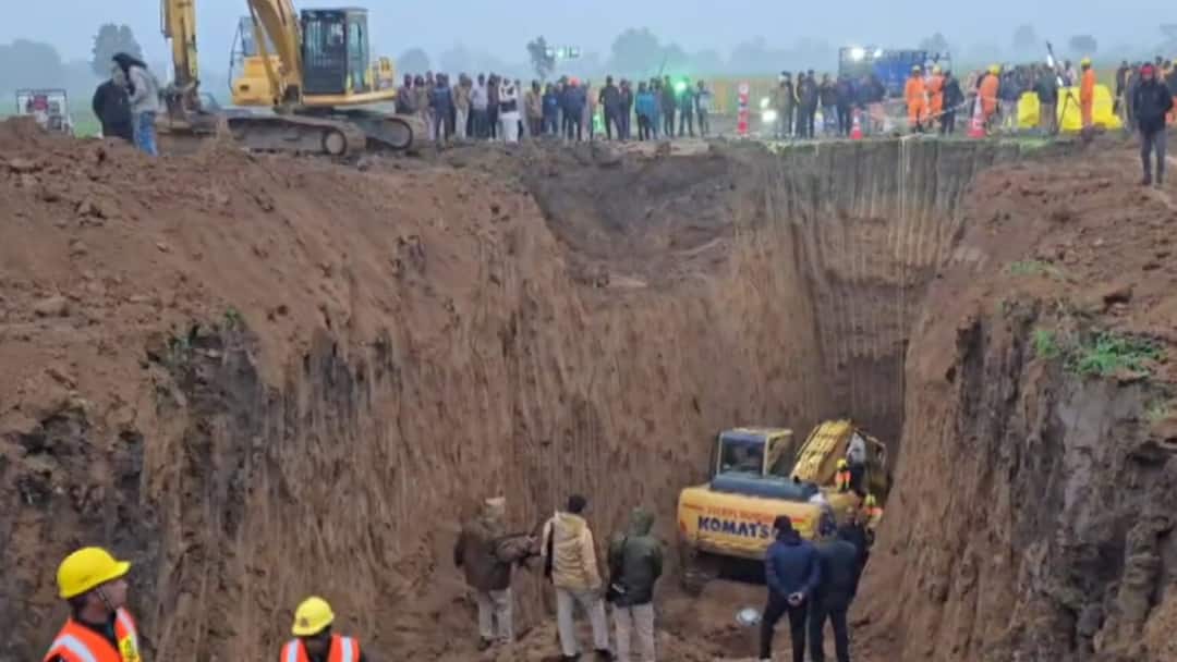 Guna mp 10-Year-Old Boy, Who Fell Into Borewell, Rescued MP: 10-Year-Old Boy Who Fell Into Borewell Taken Out, Dies