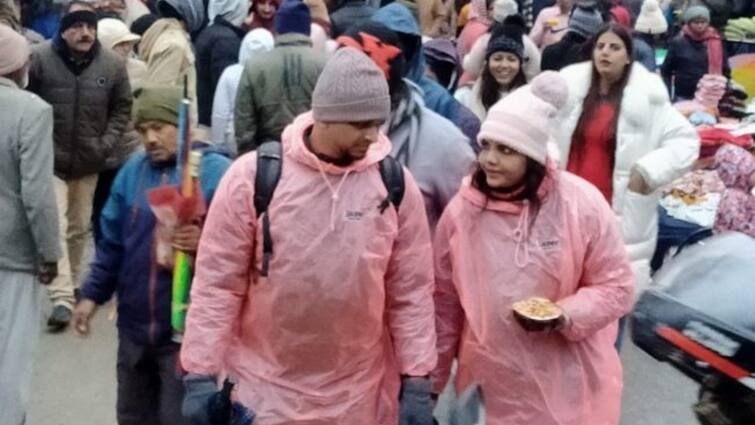 Nainital hailstones and Heavy Rain in Mussoorie Severe cold increased in the mountains before New Year ANN नैनीताल में ओले तो मसूरी में लगातार बारिश, पहाड़ों पर नए साल से पहले बढ़ी कड़ाके की ठंड