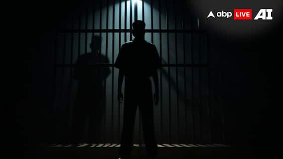 मुजफ्फरपुर में अपने ही मदरसे की छात्रा को लेकर फरार हुए मौलवी साहब, भेजे गए सलाखों के पीछे मुजफ्फरपुर में अपने ही मदरसे की छात्रा को लेकर फरार हुए मौलवी साहब, भेजे गए सलाखों के पीछे