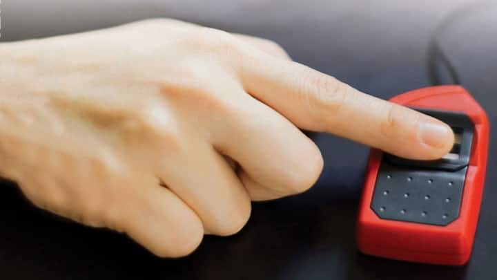 जिन किसानों ने अब तक ईकेवाईसी की प्रक्रिया पूरी नहीं करवाई. उन किसानों की अगली किस्त अटक सकती है. इसीलिए अगर आपने भी ई-केवाईसी नहीं करवाई. तो आप अगली किस्त पहले ही ई-केवाईसी करवा लें. नहीं तो आपकी भी किस्त अटक सकती है.