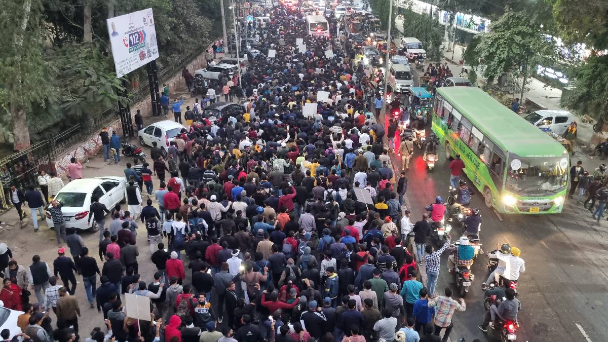 Patna Protest: पटना में BPSC अभ्यर्थियों के प्रदर्शन के दौरान भारी हंगामा, जानें दिन भर क्या-क्या हुआ?