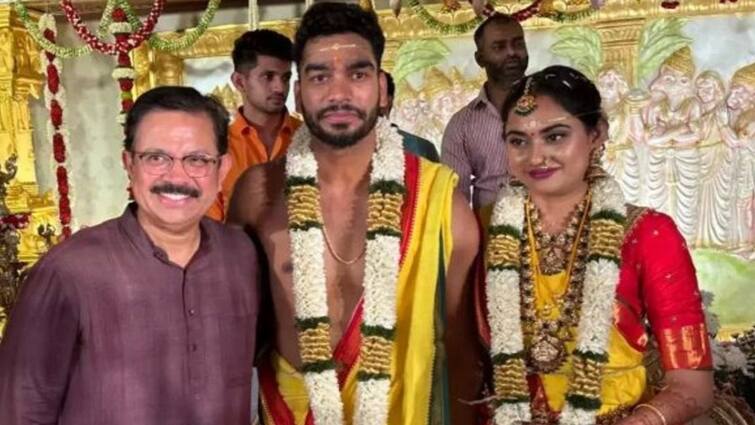 Year Ender 2024 cricketers who got married in 2024 rashid khan david miller venkatesh iyer Year Ender 2024: વર્ષ 2024માં આ ક્રિકેટરોના થયા લગ્ન, એક ક્રિકેટર છે ગૌતમ ગંભીરનો ખાસ, જુઓ લિસ્ટ