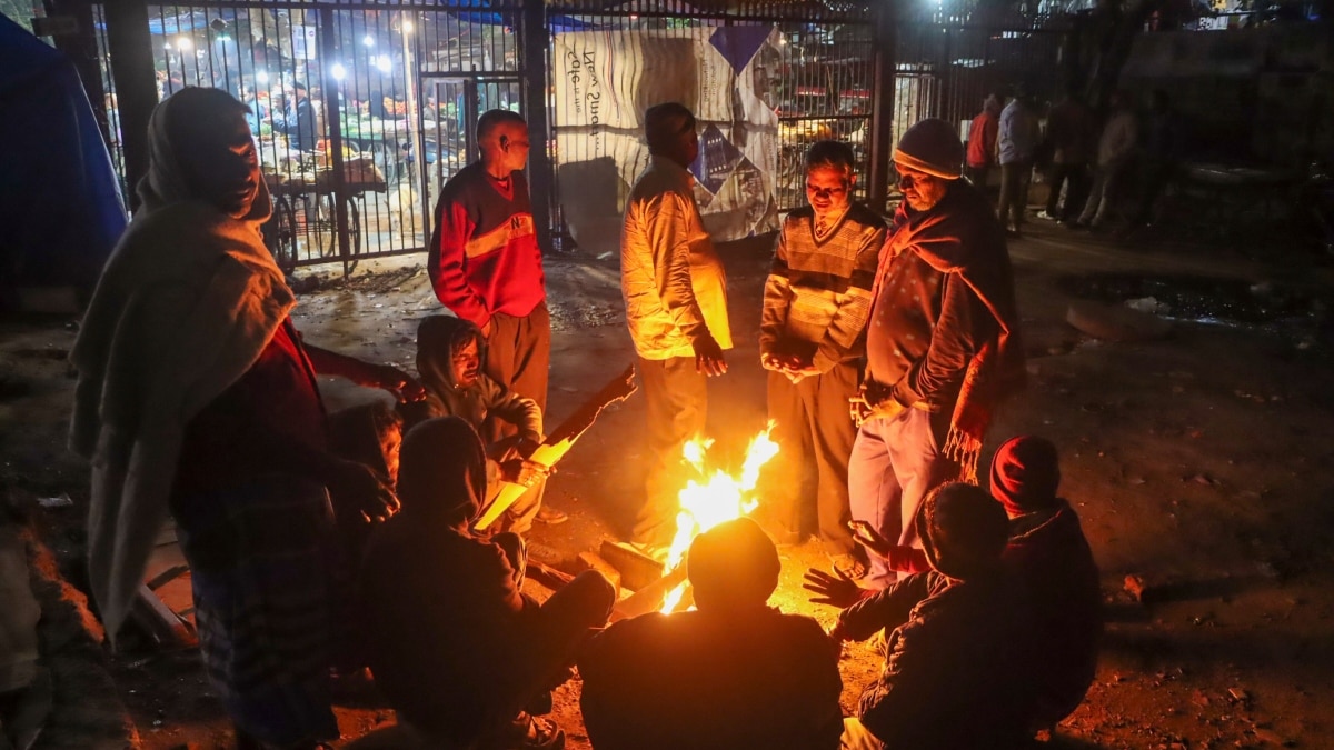 Bihar Weather: बिहार में सर्दी दिखाएगी अब अपना असली रूप! पटना मौसम विभाग का ये अपडेट जरूर पढ़ें