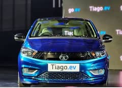 Car Discount: ਗਾਹਕਾਂ ਨੂੰ 4.99 ਲੱਖ ਦੀ ਕਾਰ ਤੇ 2 ਲੱਖ ਦਾ ਮਿਲ ਰਿਹਾ ਡਿਸਕਾਊਂਟ, ਖਰੀਦਣ ਵਾਲਿਆਂ ਦੀ ਲੱਗੀ ਲਾਈਨ...