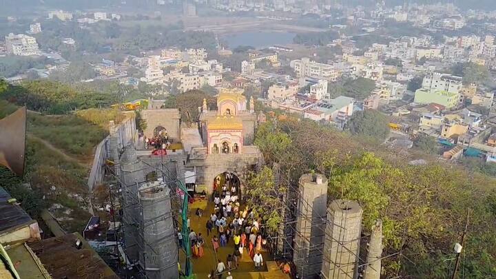 सोमवारी अमावस्या येत असल्यामुळे ही अमावस्या ‘सोमवती अमावस्या’ म्हणून ओळखली जाते.