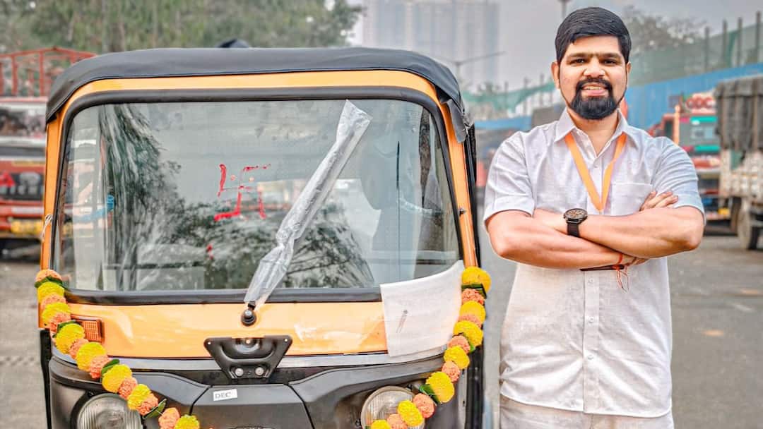 Laid-Off Graphic Designer With 14 Years Experience Becomes Auto-Rickshaw Driver Here's Why Viral Post Laid-Off Graphic Designer With 14 Years Experience Becomes Auto-Rickshaw Driver; Here's Why