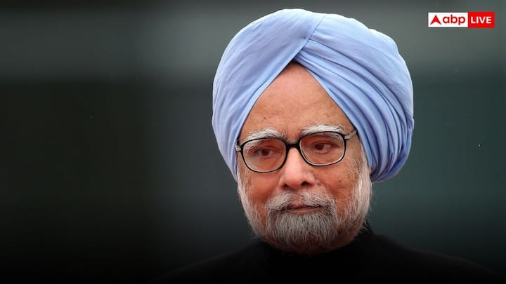 देश के पूर्व प्रधानमंत्री डॉ. मनमोहन सिंह का निधन 26 दिसंबर के दिन हुआ. वह 92 साल के थे. अचानक तबीयत बिगड़ने पर मनमोहन सिंह को दिल्ली स्थित एम्स में एडमिट कराया गया था, जहां उन्होंने अंतिम सांस ली.