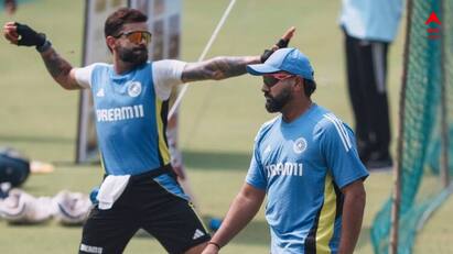 Rohit Sharma and Virat Kohli struggling with form in the on going Border-Gavaskar Trophy Ravi Shastri gives his view Rohit Sharma-Virat Kohli: ব্যাটে রানের খরা, ভবিষ্যৎ নিয়ে সংশয়, এবার বিরাট, রোহিতের ফর্ম নিয়ে মুখ খুললেন রবি শাস্ত্রী